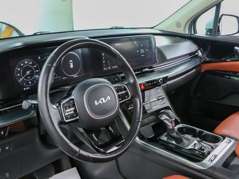 Used 2022 Kia Carnival SX Prestige FWD image 25