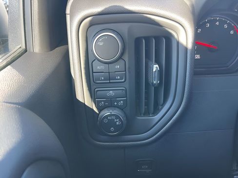 Used 2025 Chevrolet Silverado 1500 W/T w/ WT Value Package AWD/4WD image 20