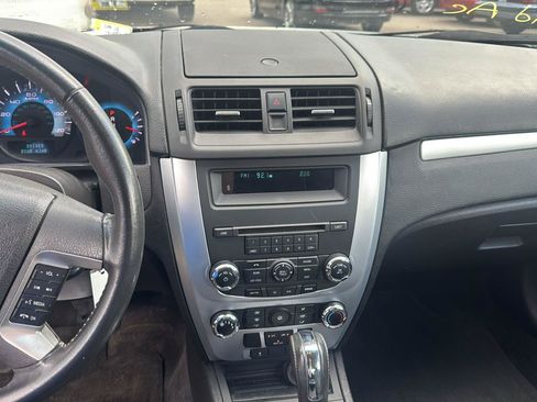Used 2010 Ford Fusion SE FWD image 10