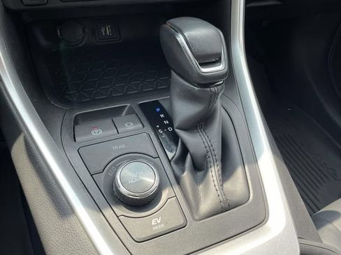 Used 2023 Toyota RAV4 XSE w/ XSE Grade Weather Package AWD/4WD image 29