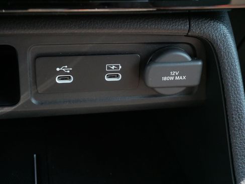 Used 2026 Honda Pilot Elite image 32