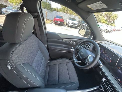 New 2026 Chevrolet Traverse LT w/ Midnight/Sport Edition FWD image 26