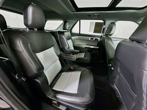 Used 2023 Ford Explorer XLT w/ Equipment Group 202A image 30