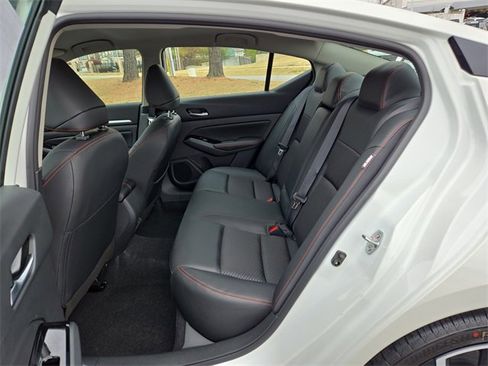 New 2025 Nissan Altima 2.5 SR image 16