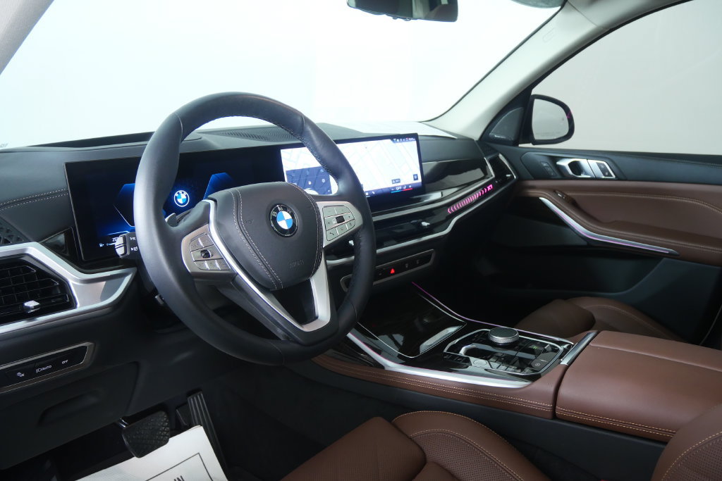 Certified 2024 BMW X7 xDrive40i AWD/4WD image 13
