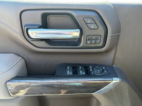 Used 2020 Chevrolet Silverado 3500 LTZ w/ LTZ Premium Package AWD/4WD image 3