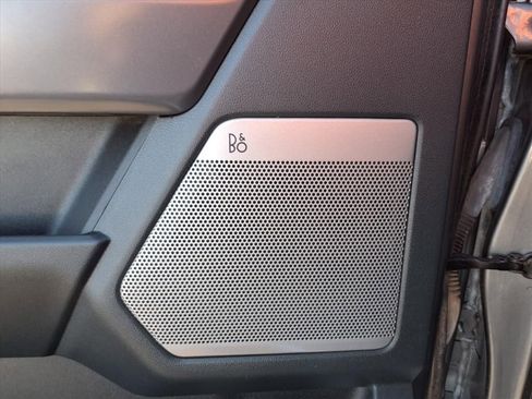 Used 2021 Ford F150 Lariat w/ Max Trailer Tow Package image 18