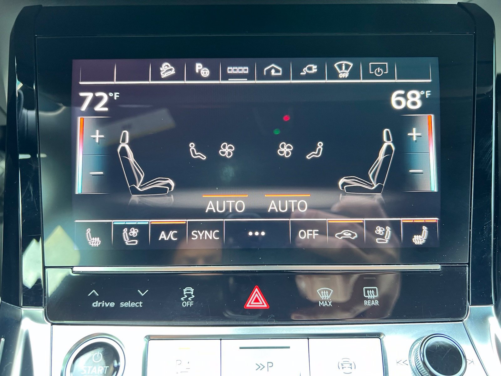 Used 2024 Audi Q8 e-tron Prestige w/ Prestige Package AWD/4WD image 53