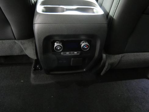 New 2026 Buick Enclave Preferred w/ Power Package AWD/4WD image 15
