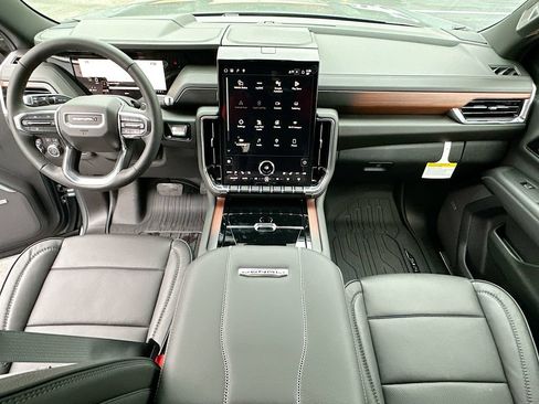 New 2026 GMC Yukon XL Denali w/ Sun & Power Step Package AWD/4WD image 3