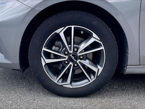 Used 2024 Kia Forte LXS FWD image 7