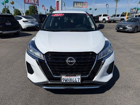 Certified 2025 Nissan Kicks Play S FWD image 2
