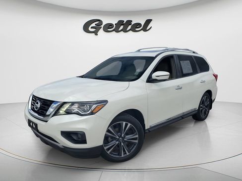 Used 2019 Nissan Pathfinder Platinum FWD image 1