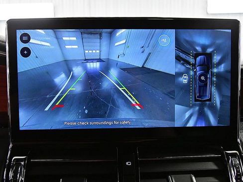 Used 2024 Lincoln Navigator Premiere image 23