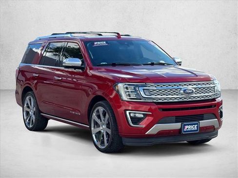 Used 2018 Ford Expedition Platinum RWD image 3