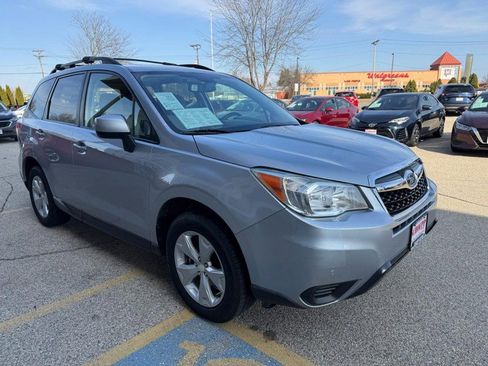 Used 2015 Subaru Forester 2.5i Premium AWD/4WD image 3