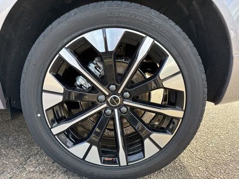 New 2026 Volvo XC60 B5 Plus w/ Protection Package Premier image 5
