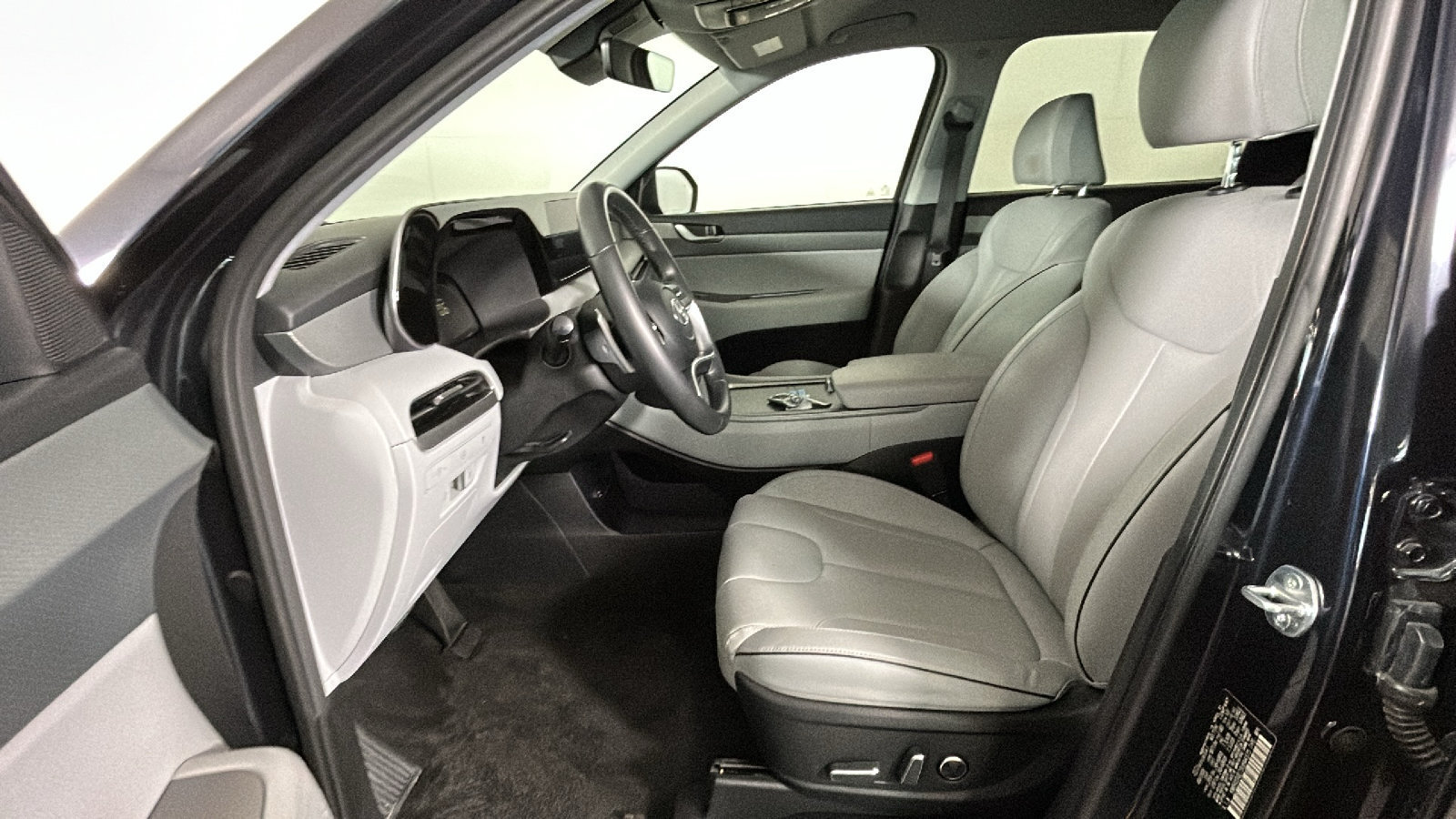 Used 2025 Hyundai Palisade SEL AWD/4WD image 13