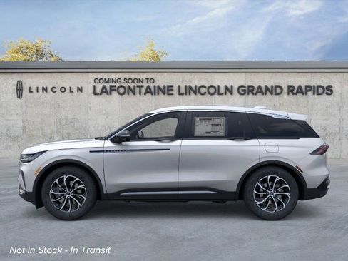 New 2026 Lincoln Nautilus Premier image 3