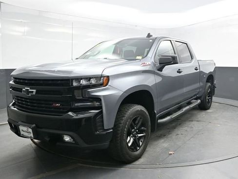 Used 2019 Chevrolet Silverado 1500 LT Trail Boss w/ Convenience Package image 2