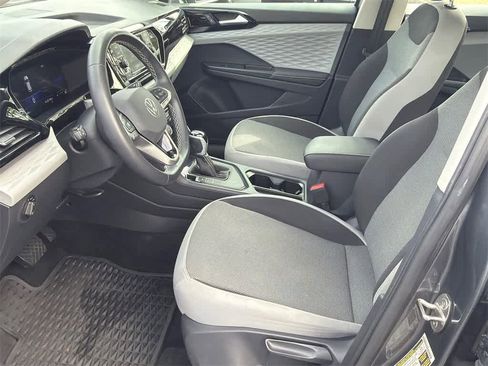 Used 2024 Volkswagen Taos S image 10