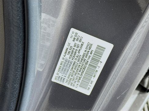 Used 2012 Honda Odyssey Touring Elite image 27