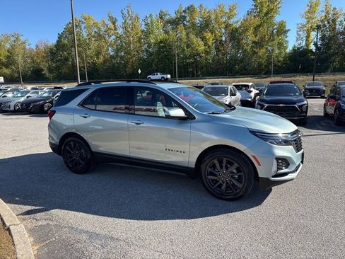 Used 2022 Chevrolet Equinox RS w/ RS Leather Package image 16