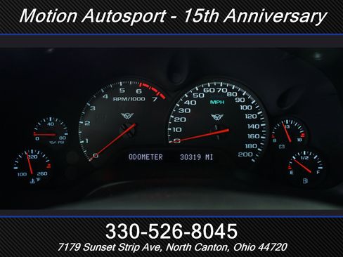 Used 2004 Chevrolet Corvette Convertible w/ Preferred Equipment Group RWD image 24