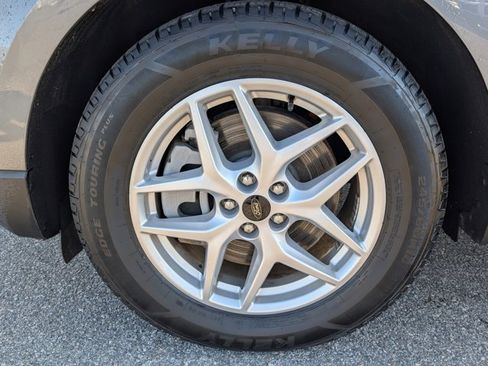 Used 2024 Ford Edge SEL image 13