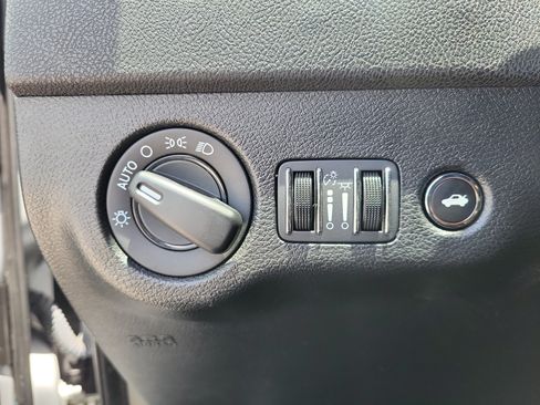 Used 2023 Dodge Charger SXT RWD image 22