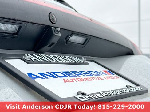 New 2026 Chrysler Pacifica Limited image 14