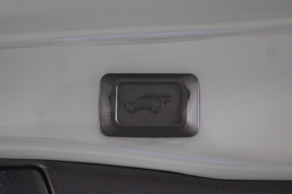 Used 2023 Toyota RAV4 XLE w/ Convenience Package FWD image 17