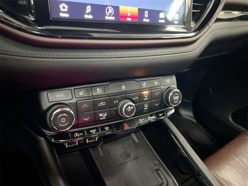 Used 2022 Dodge Durango Citadel image 16