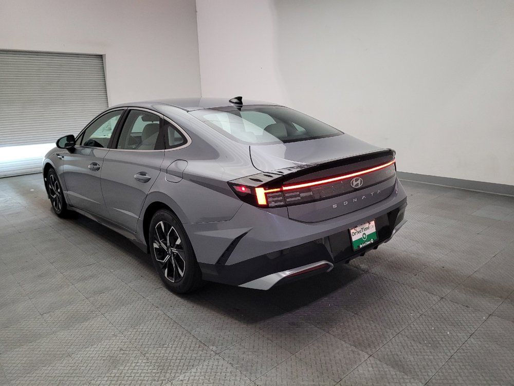 Used 2025 Hyundai Sonata SEL FWD image 5