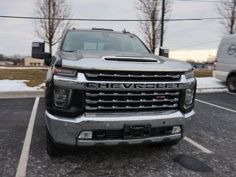 Used 2020 Chevrolet Silverado 3500 LTZ w/ LTZ Premium Package image 4
