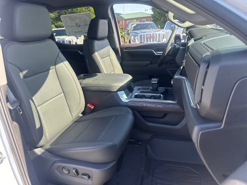 New 2026 GMC Sierra 1500 SLT w/ SLT Premium Plus Package AWD/4WD image 12