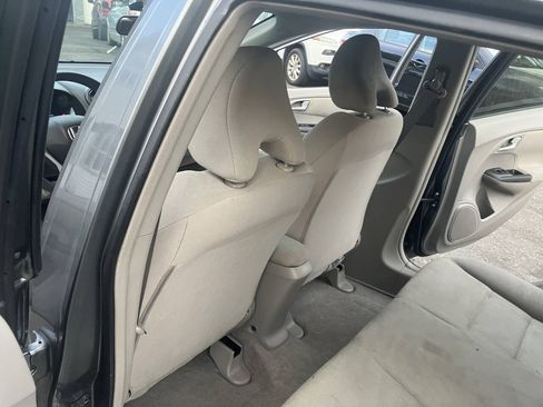 Used 2012 Honda Insight LX image 27