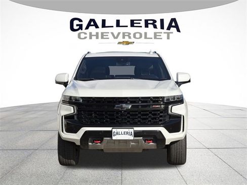 Used 2023 Chevrolet Tahoe Z71 w/ Luxury Package image 3