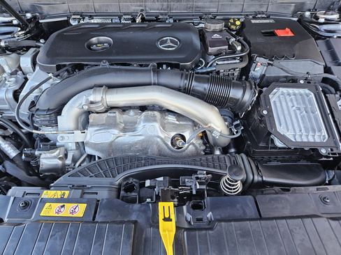 Certified 2025 Mercedes-Benz GLB 250 4MATIC image 30