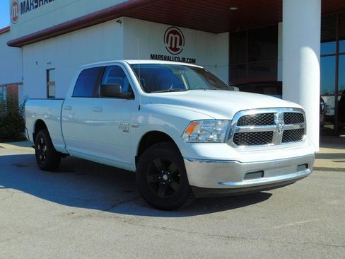 Used 2020 RAM 1500 Classic SLT image 2