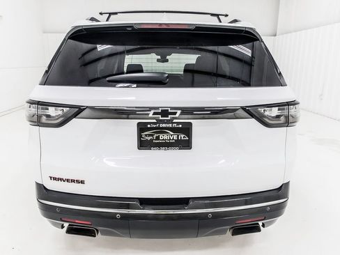 Used 2019 Chevrolet Traverse Premier w/ Redline Edition FWD image 6