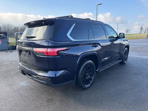 Used 2024 Toyota Sequoia SR5 image 7