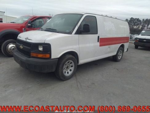 Used 2011 Chevrolet Express 1500 image 3