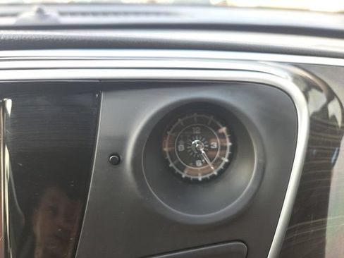 Used 2020 Buick Envision Essence FWD image 44