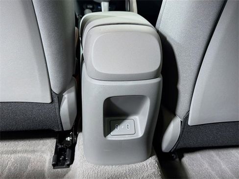 Used 2025 Hyundai Elantra Sport image 25