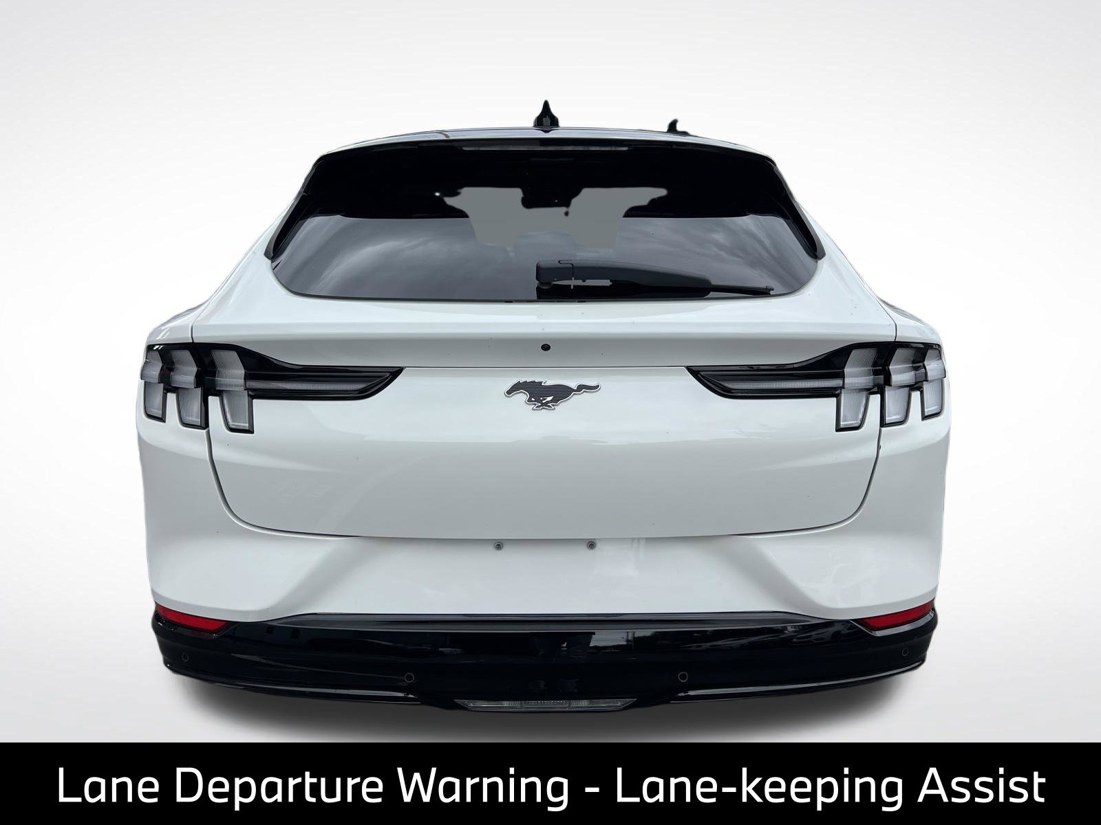 Used 2022 Ford Mustang Mach-E Premium RWD image 7
