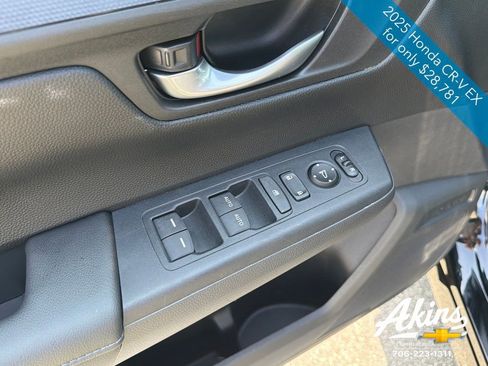 Used 2025 Honda CR-V EX image 17