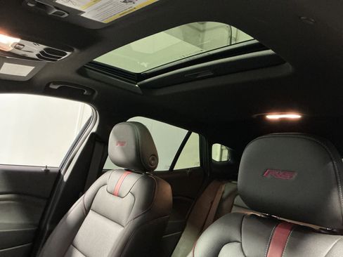 Used 2025 Chevrolet Trax RS w/ Sunroof Package image 30