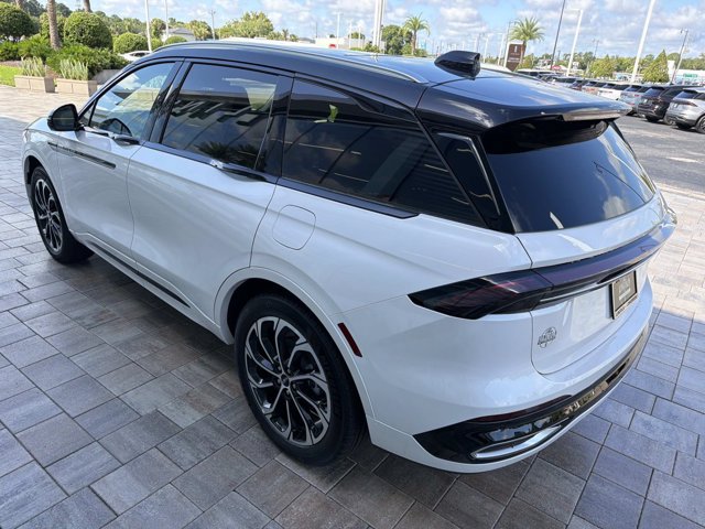 New 2026 Lincoln Nautilus Reserve AWD/4WD image 4