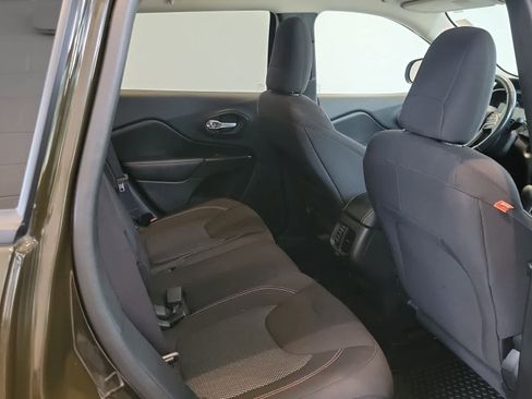 Used 2016 Jeep Cherokee 75th Anniversary image 19
